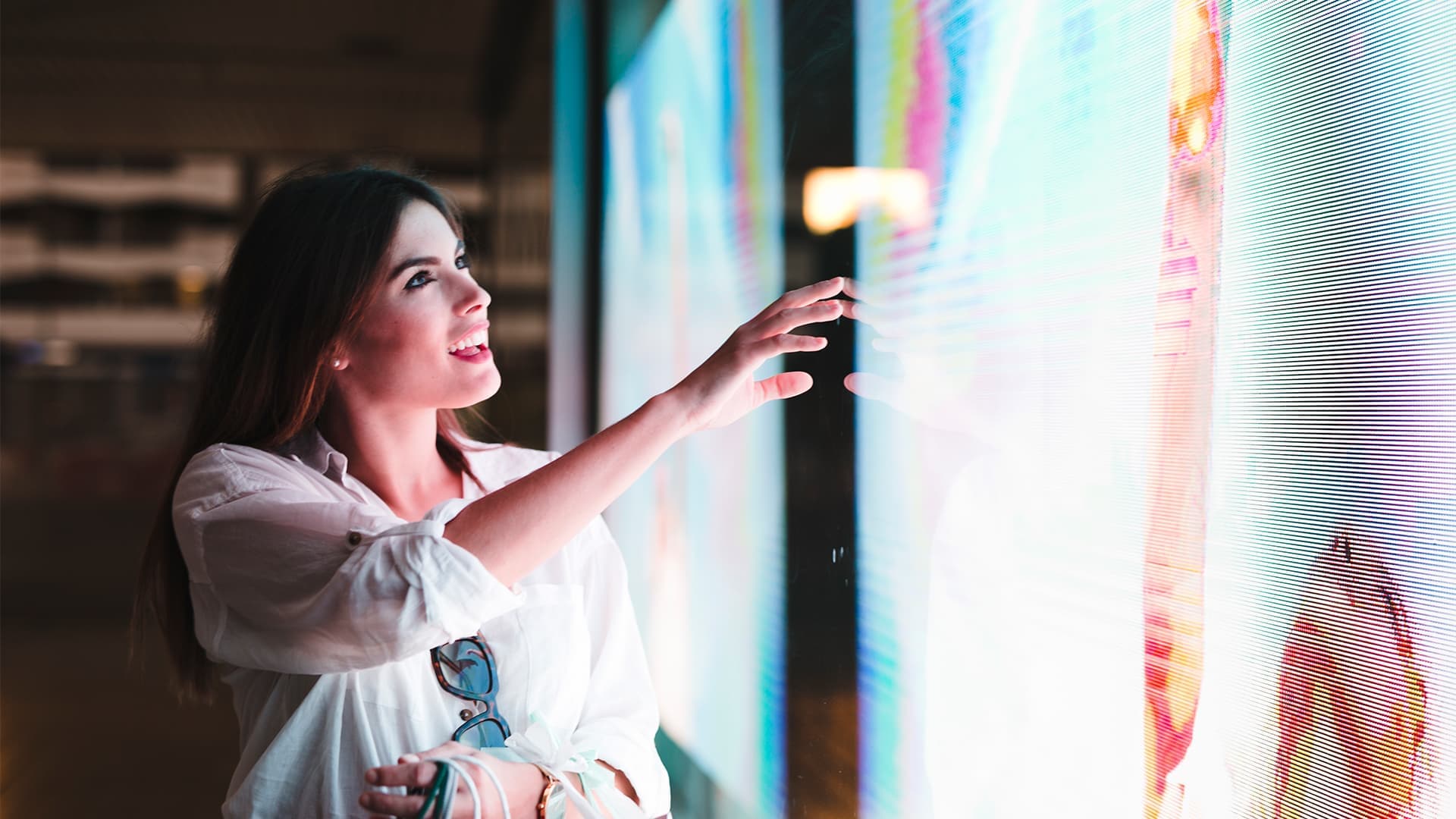How Dynamic LED Display Brightness and Clever Content Creation Can Save You LOTS of Money